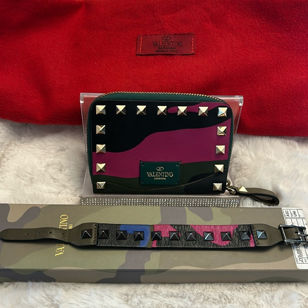 Valentino Garavani SOLD OUT Rock Stud Camouflage zip around wallet & Bracelet
